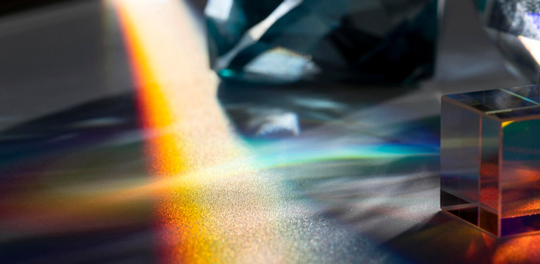 初尝人妻滑进去了莹莹视频