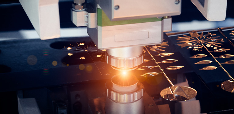 初尝人妻滑进去了莹莹视频