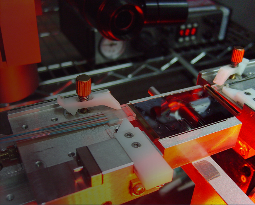 初尝人妻滑进去了莹莹视频