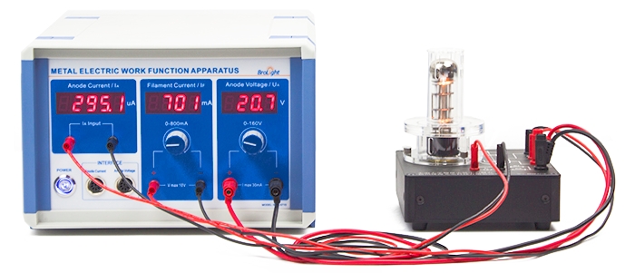 初尝人妻滑进去了莹莹视频