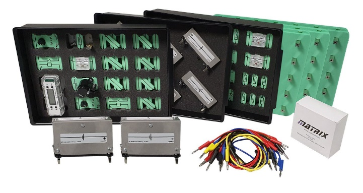 初尝人妻滑进去了莹莹视频