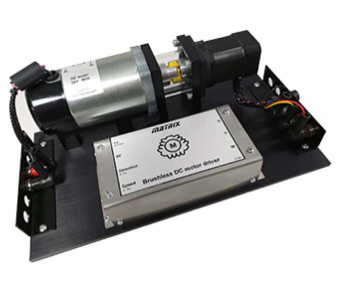 初尝人妻滑进去了莹莹视频