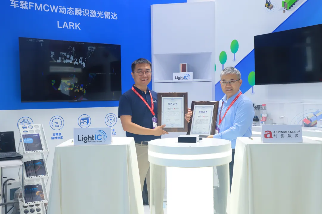 初尝人妻滑进去了莹莹视频