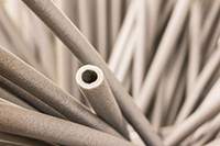 初尝人妻滑进去了莹莹视频