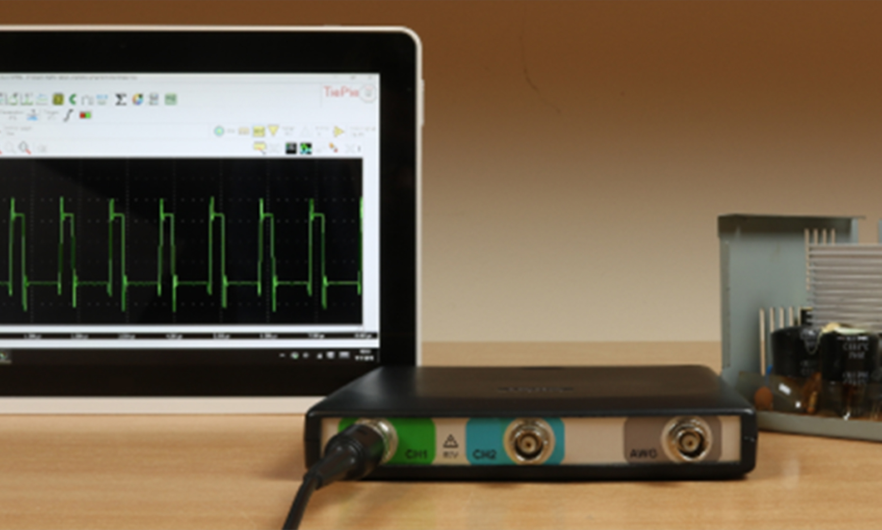 初尝人妻滑进去了莹莹视频